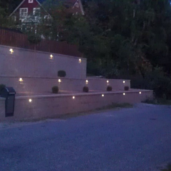 3 nya stödmurar istället för häck - Stenbolaget