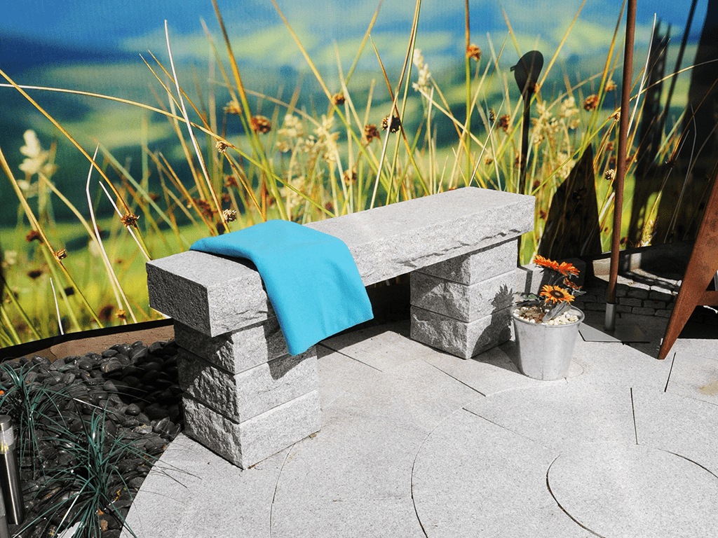 Bygg en vacker trädgårdsbänk i granit snabbt och enkelt - Stenbolaget