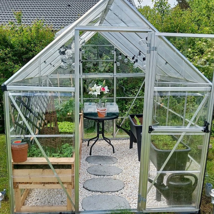 Skapa växthusmiljö med sten i trädgården - Stenbolaget