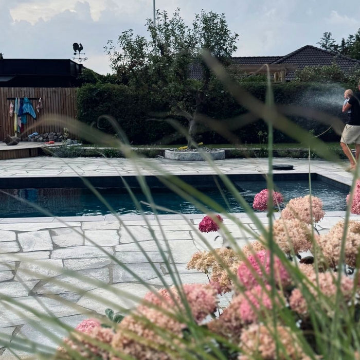 Trädgårdsprojektet resulterade i en drömmig uteplats - Stenbolaget