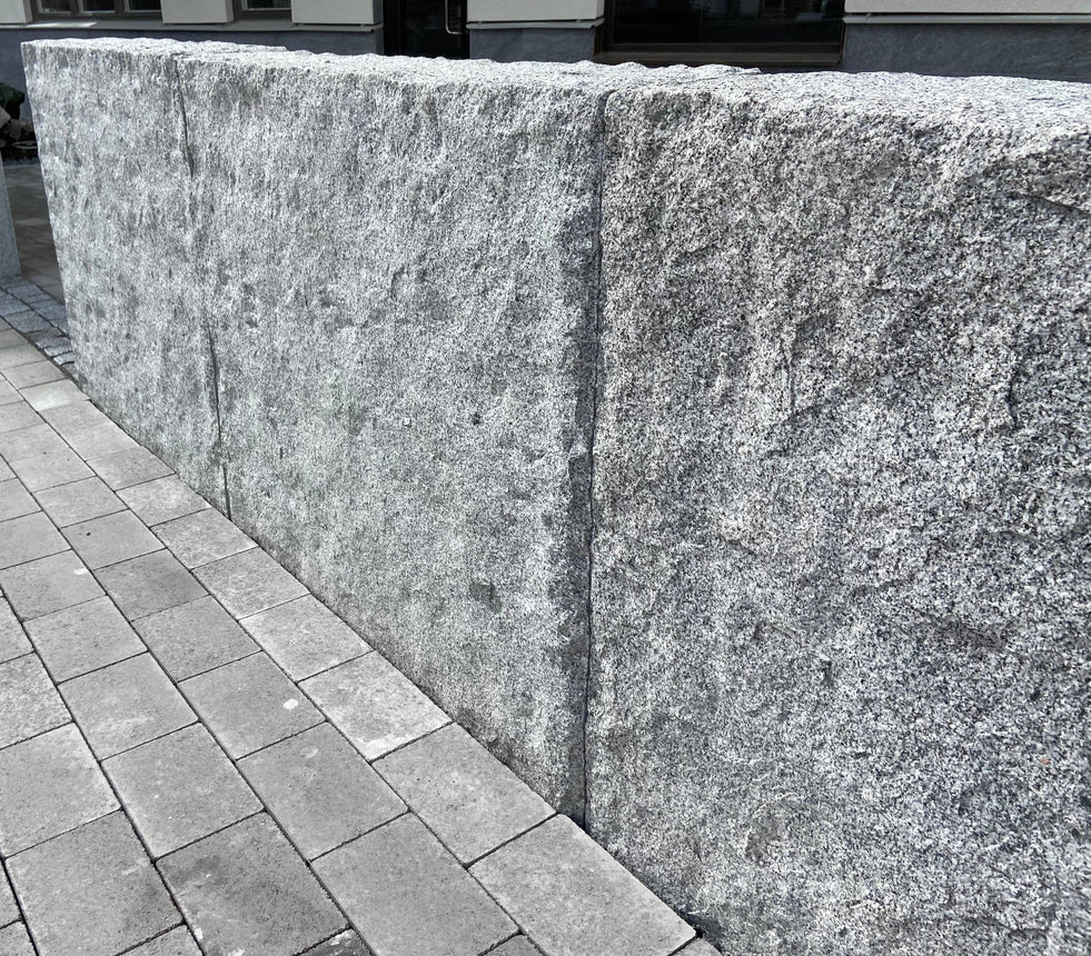 Blockstensmur Bergama Granit Rustik Grå 1000x600 - Stenbolaget