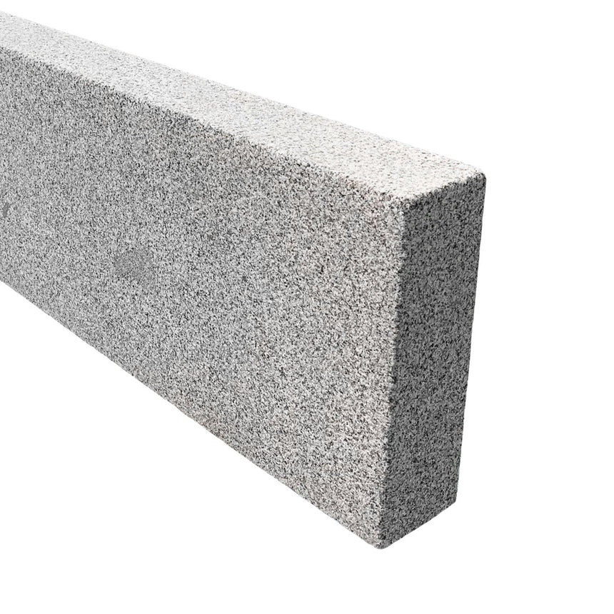Granitkantsten Bergama GV4 Grå Rak Modern 700 - 1100 - Stenbolaget