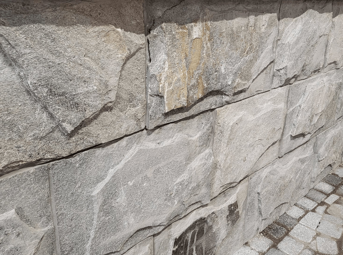 Murbeklädnad Glimmerskiffer FallandeX300X20 - 30 - Stenbolaget