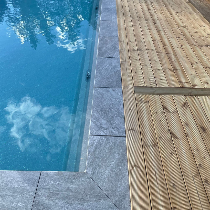 Poolsten Granitkeramik Marstrand svart - Stenbolaget