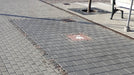 Symbolplattan Elfordon Karminröd 500x500x70 - Stenbolaget