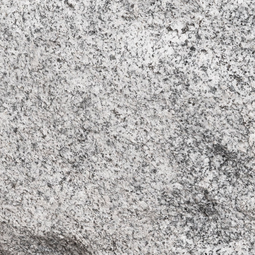 Bergama Granit Grå Råhuggen Materialprov - Stenbolaget