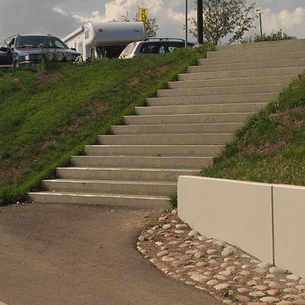 Blocksteg Grå 2500x300x150 - Stenbolaget