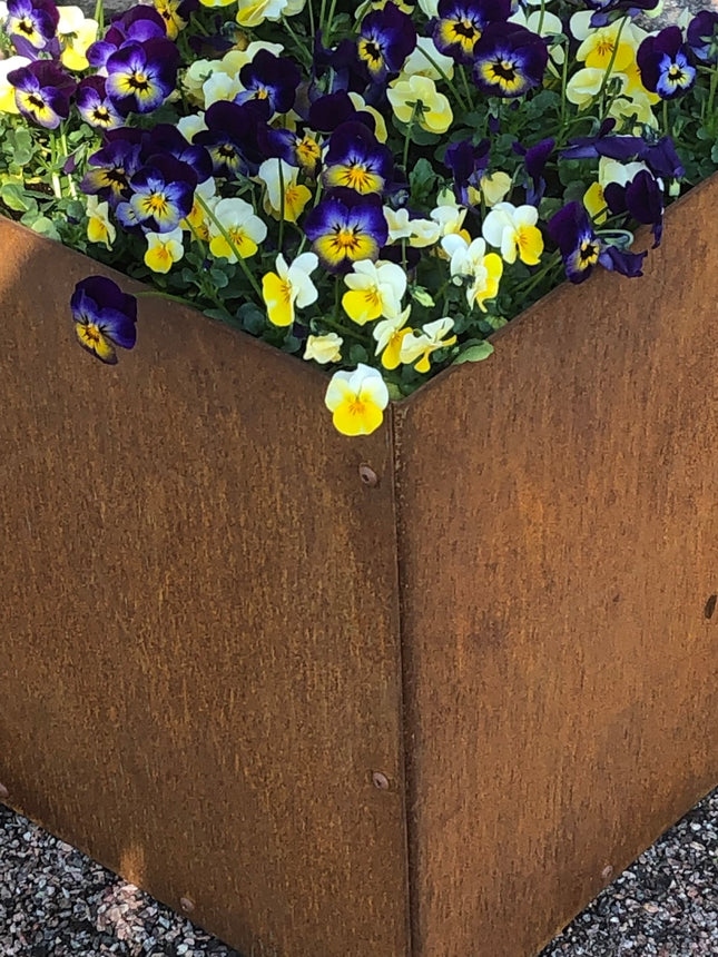 Corten Kruka m Botten 300x600x400 - Stenbolaget