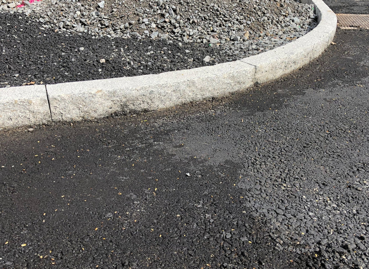 Granitkantsten Bergama RV2 Grå Radie 9,0 500 - 1100 - Stenbolaget