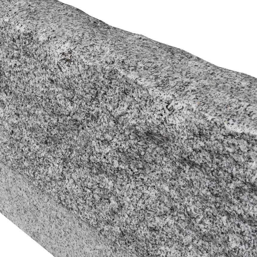 Granitkantsten Bergama RV6 Grå Rak 700 - 1100 - Stenbolaget