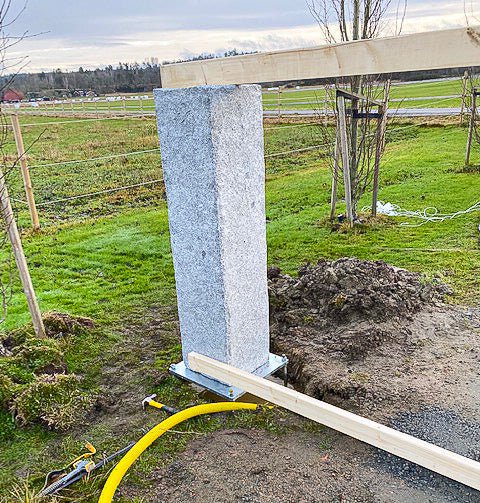 Granitstolpe Bergama Grå Modern 2300x500x500 - Stenbolaget