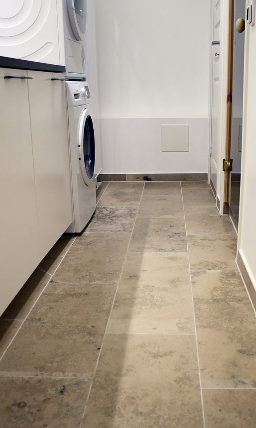 Jurakalksten Slipad Grå/Beige Fallande x305x10 - Stenbolaget