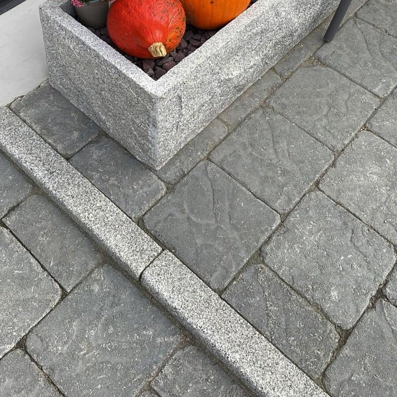 Marksten Visby Struktur Kvadrat Grafit 50mm - Stenbolaget