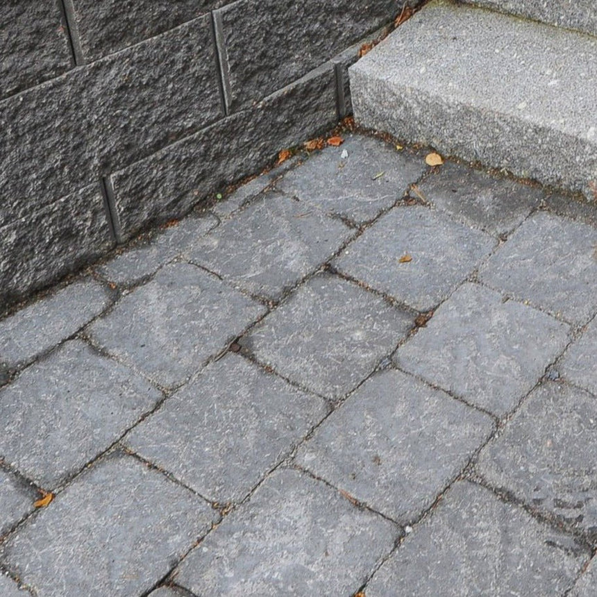 Marksten Visby Struktur Kvadrat Grafit 50mm - Stenbolaget