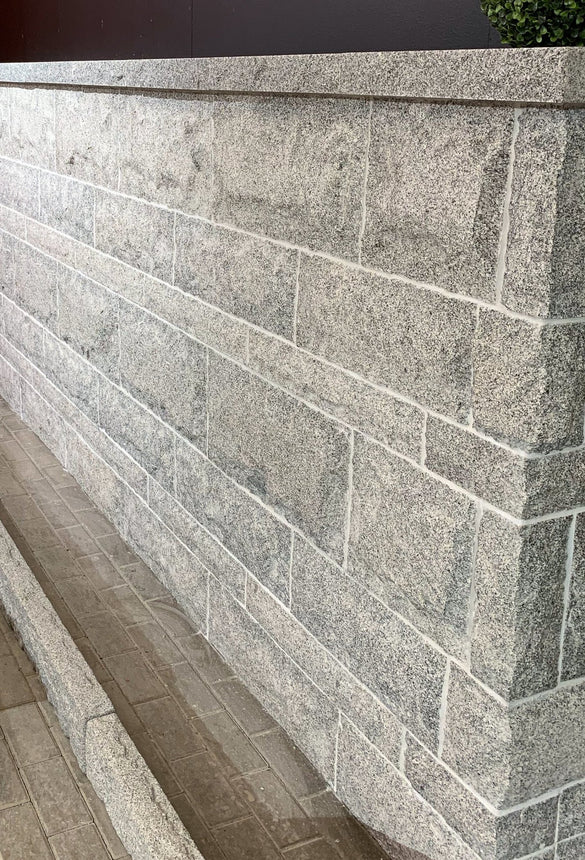 Murbeklädnad Bergama Granit Grå 600x300 - Stenbolaget