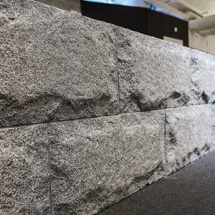 Murbeklädnad Rustik Grafitgrå 600x300 - Stenbolaget