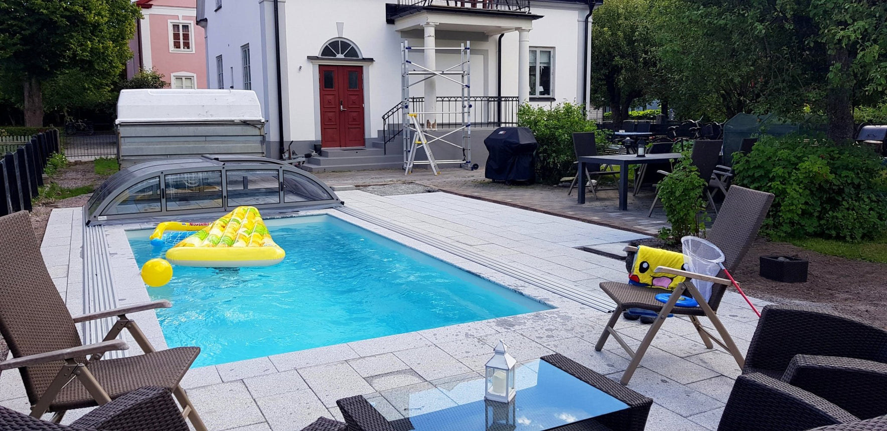Poolsten Bergama Granit Hörn Grå 500/500x300x30 - Stenbolaget