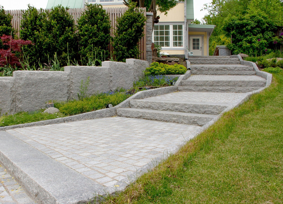 Smågatsten Bergama Granit Grå Modern 8/10 - Stenbolaget
