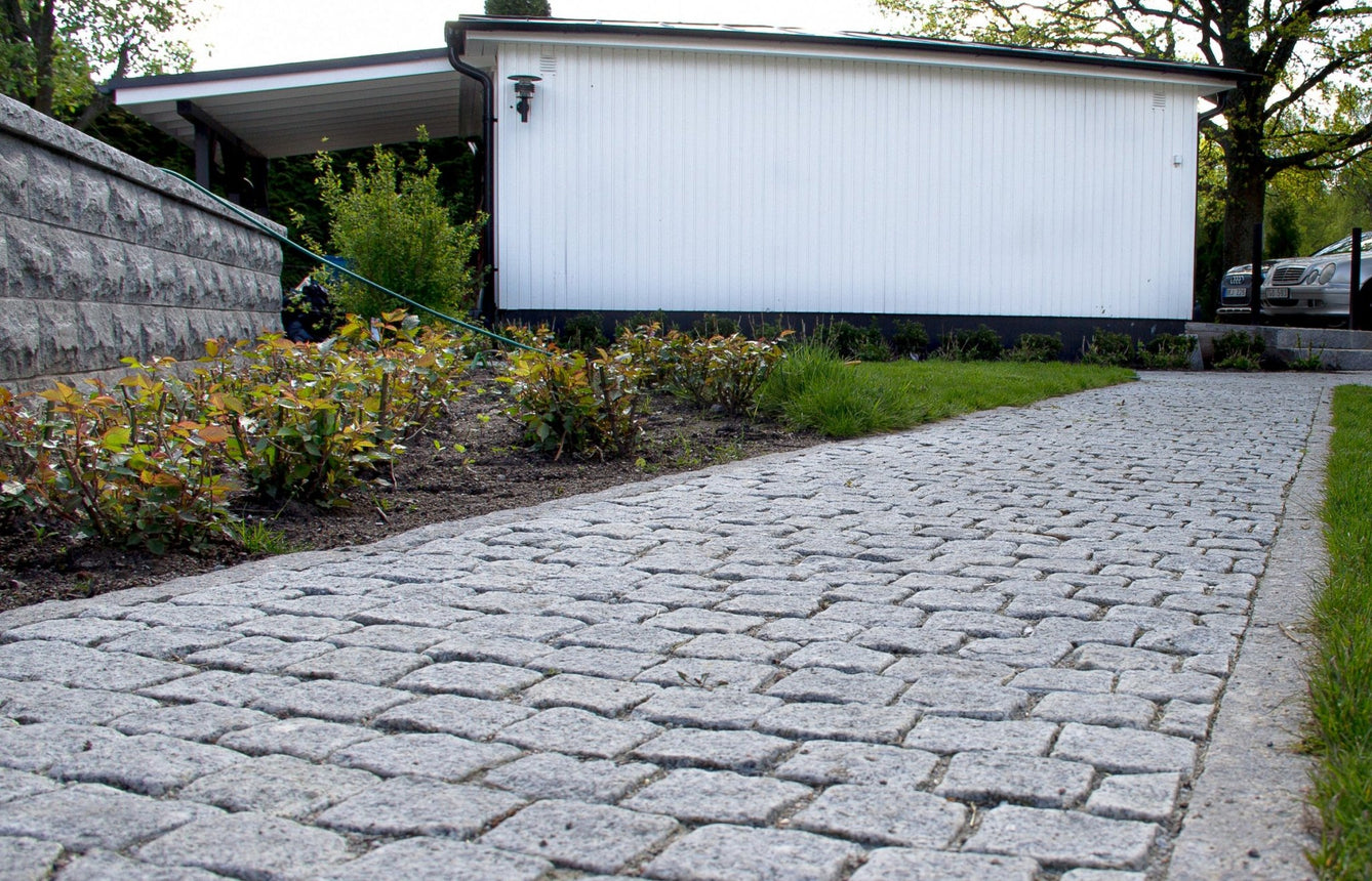 Smågatsten Bergama Granit Grå Tumlad 8/10 - Stenbolaget