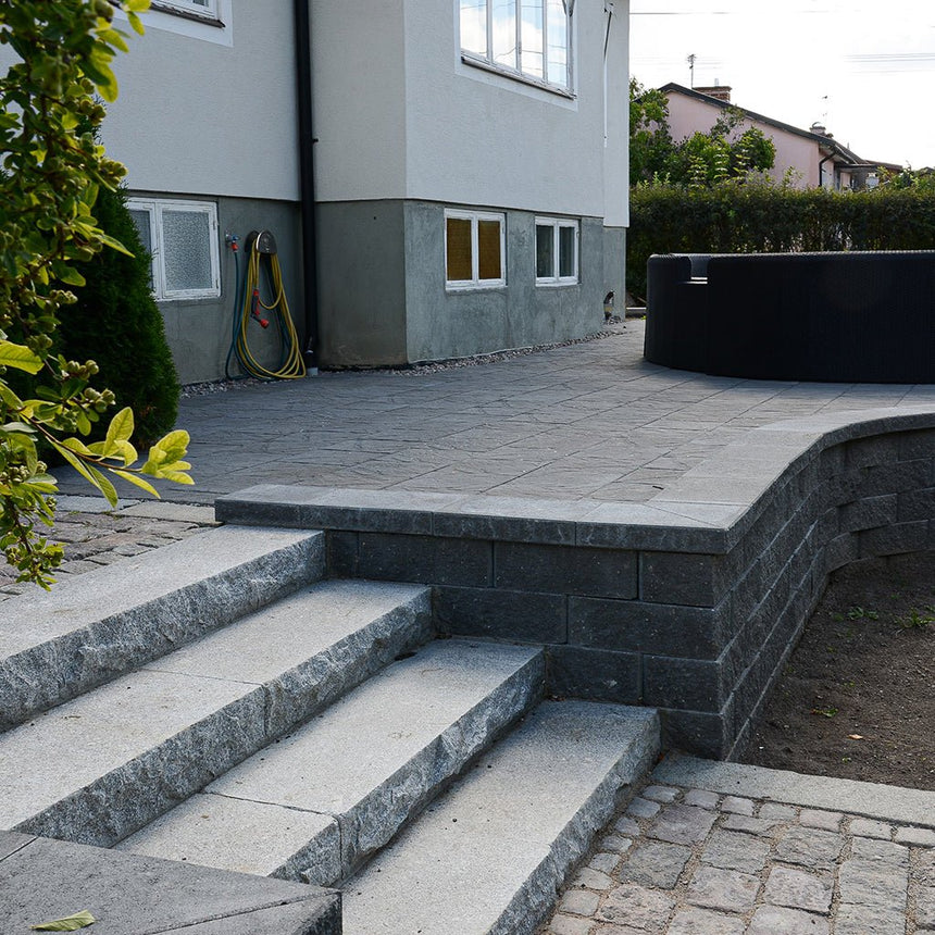 Stentrappa Bergama Granit Premium Grå 1000x350x150 - Stenbolaget