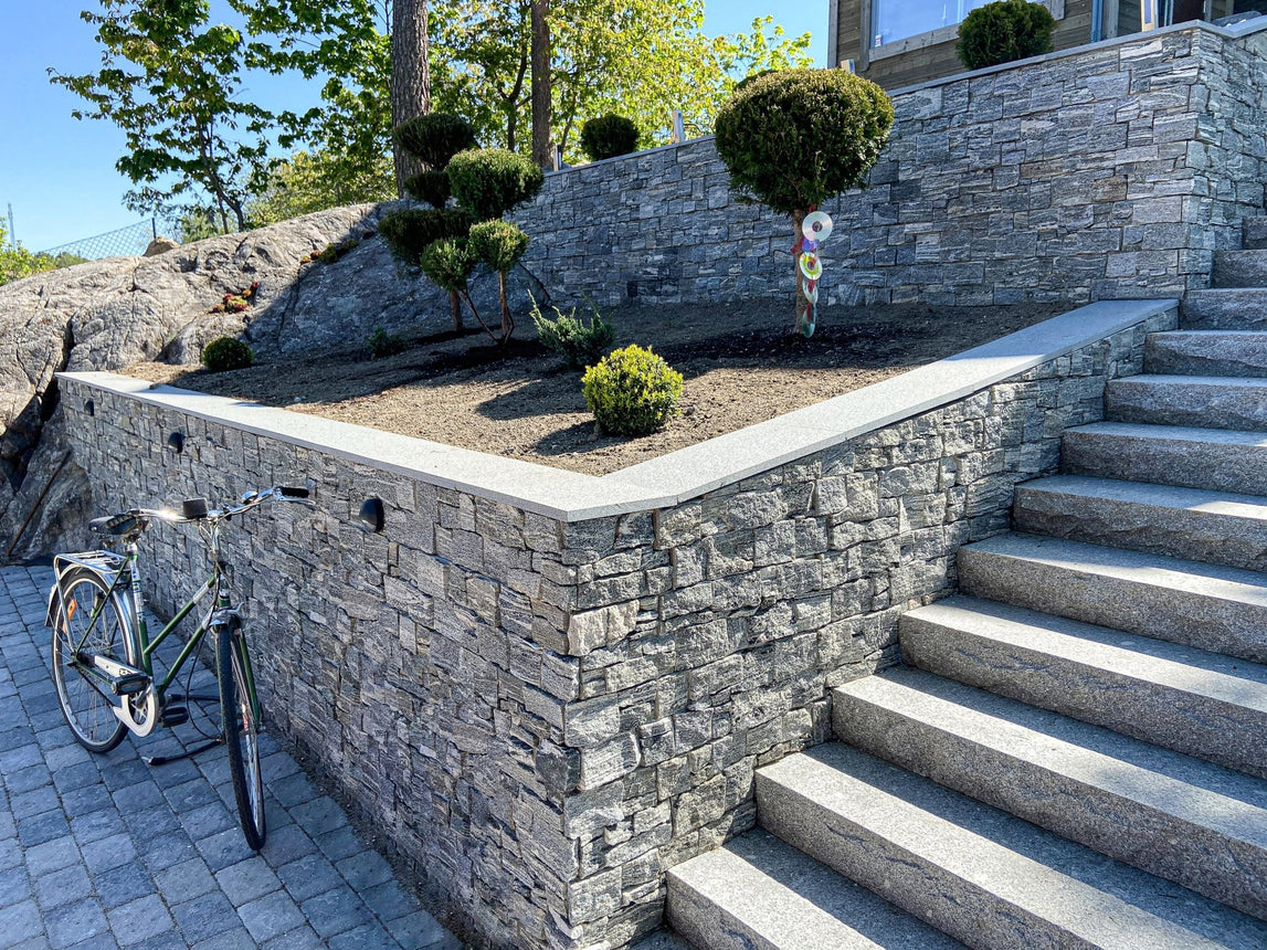 Stentrappa Bergama Granit Villa14 Grå 1000x320x140 - Stenbolaget