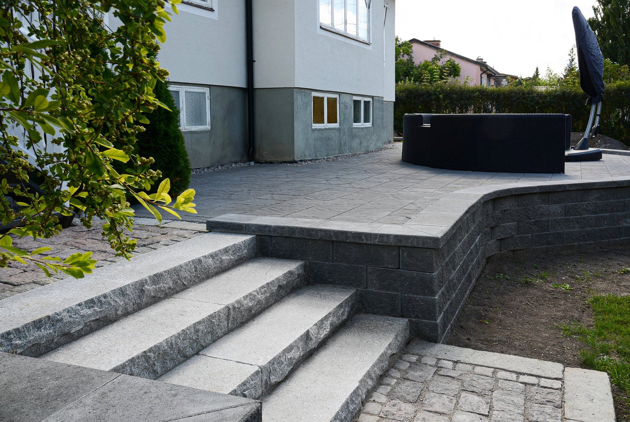 Stentrappa Bergama Granit Villa14 Grå 1000x320x140 - Stenbolaget