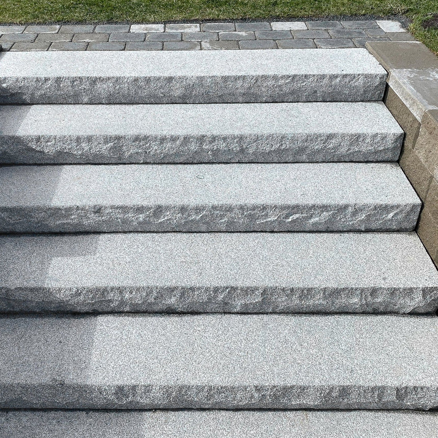 Stentrappa Bergama Granit Villa14 Grå 1000x320x140 - Stenbolaget