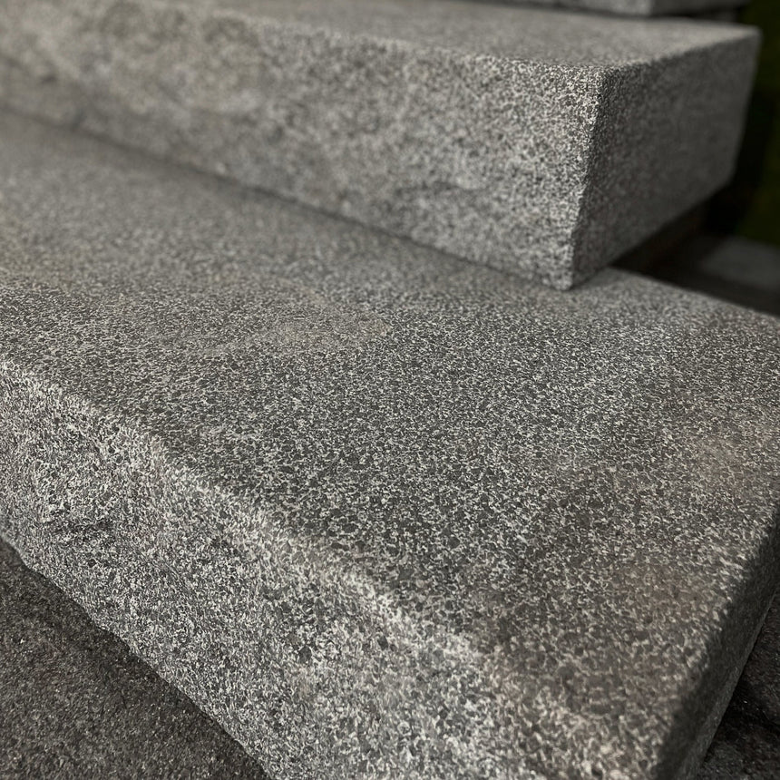Stentrappa Granit Premium Grafitgrå 1000x350x150 - Stenbolaget