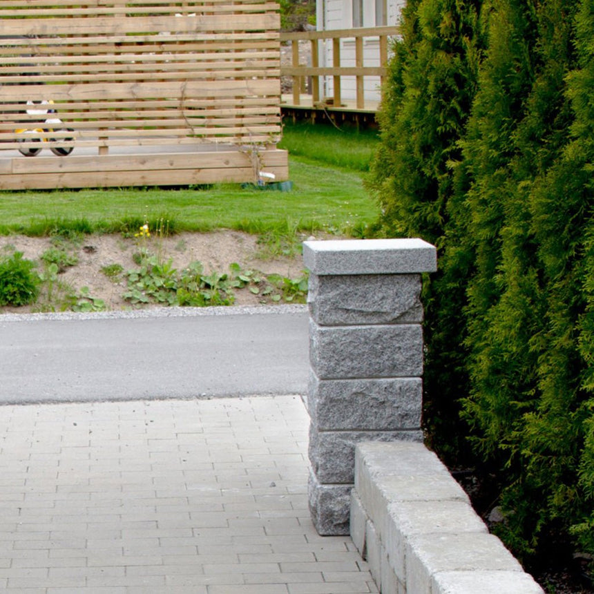Stolpelement Bergama Granit Grå Rustik 300x300x150 - Stenbolaget