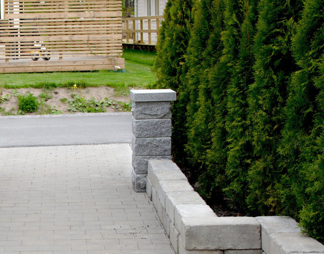 Stolptopp Bergama Granit Grå Modern 400x400x70 - Stenbolaget
